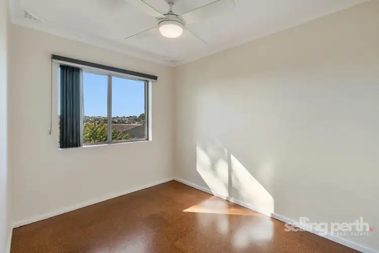 Fifth view of Homely apartment listing, 23/1 Greenwell Street, Scarborough WA 6019