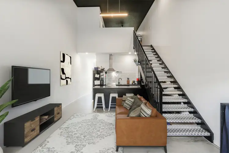 17 Central Avenue