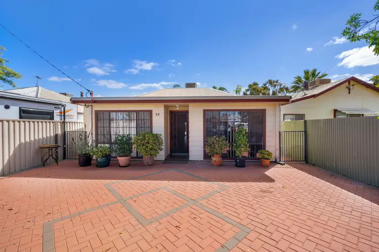 24 Campbell Street, Lamington WA 6430