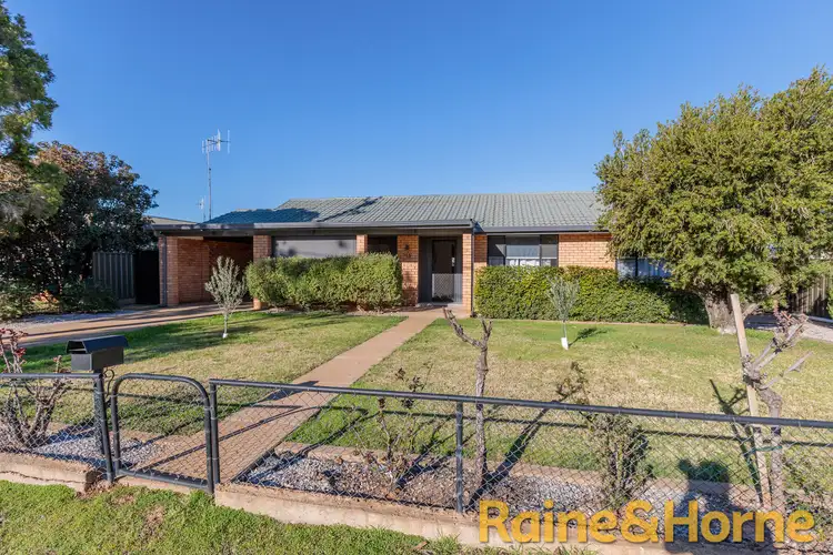 73 Manildra Street, Narromine NSW 2821