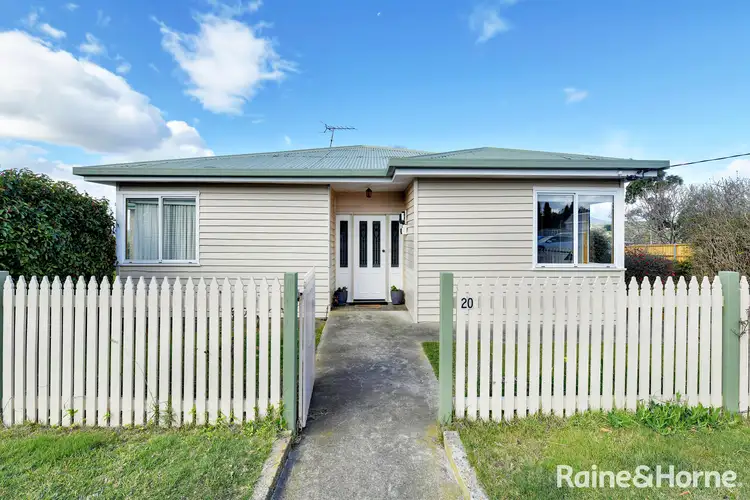 20 Nairn Street, Buckland TAS 7190