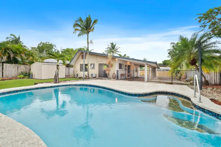 6 Walnut Street, Holloways Beach QLD 4878