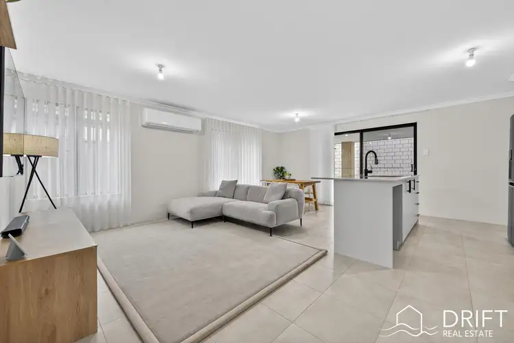 Fifth view of Homely house listing, 18 Impressa View, Piara Waters WA 6112