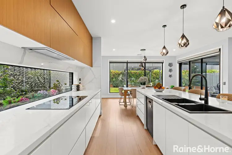 Seventh view of Homely house listing, 31 Breeze Way, Greenvale VIC 3059