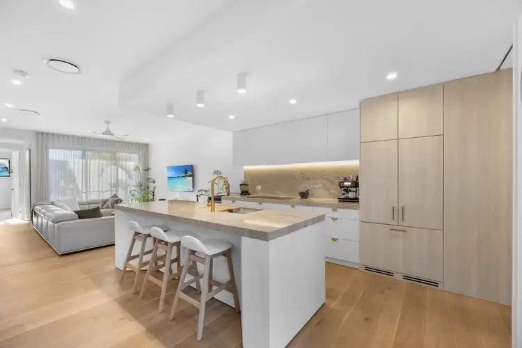 1013/18 Spitfire Banks Drive, Pelican Waters QLD 4551