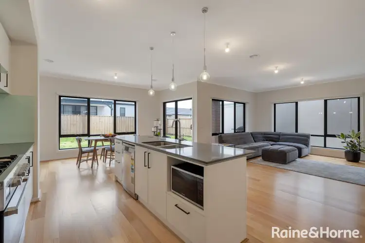 Fifth view of Homely house listing, 3 Keystone Drive, Sunbury VIC 3429