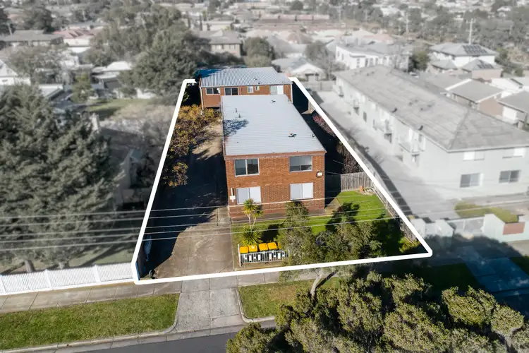 8 Sydney Street, Albion VIC 3020
