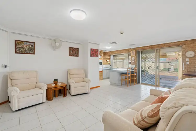 56 Westgate Way, Marangaroo WA 6064