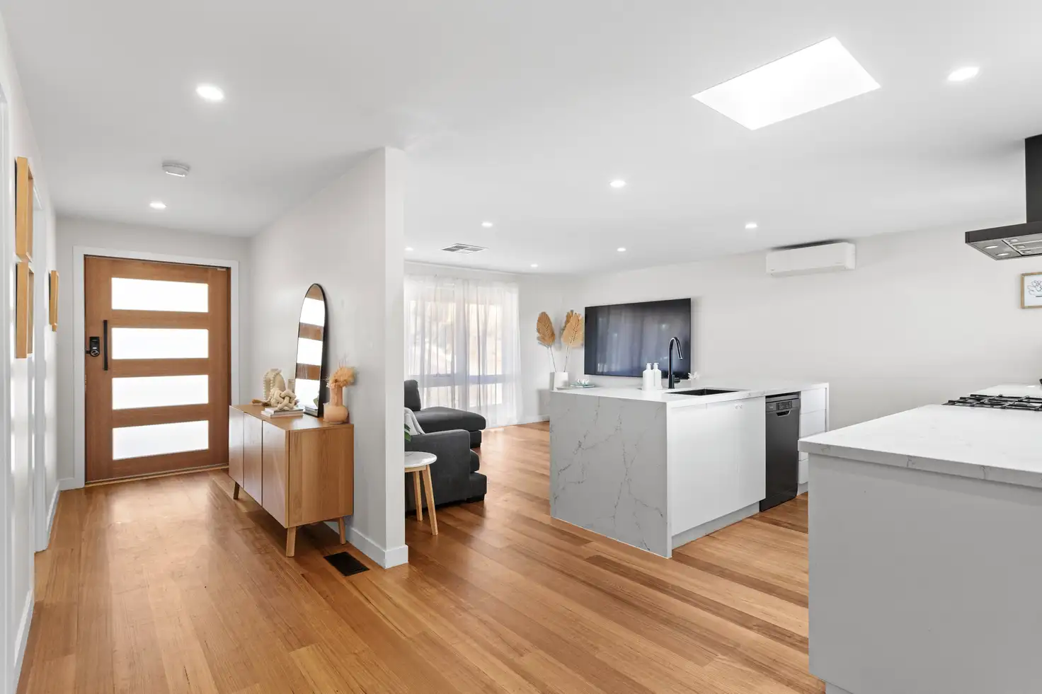 Main view of Homely house listing, 6 Yarram Court, Frankston VIC 3199