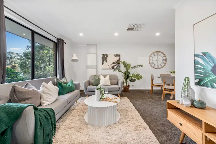 8 Rubin Crescent, Happy Valley SA 5159