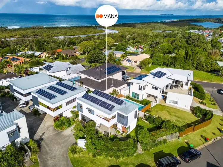 6/4 Roundhouse Place, Ocean Shores NSW 2483