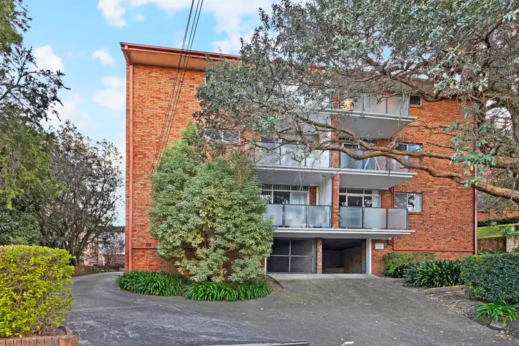 2/83-87 Albert Street, Hornsby NSW 2077