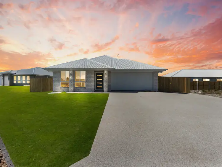 46 North Lakes Circuit, Burrum Heads QLD 4659