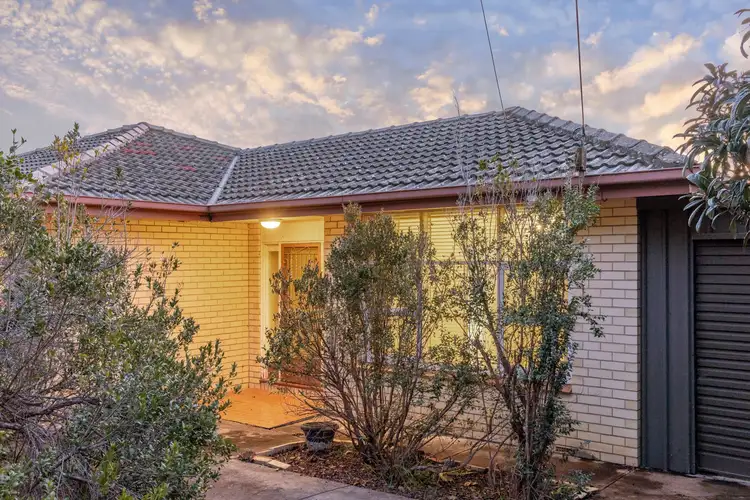 19 Roundaway Crescent, O'halloran Hill SA 5158