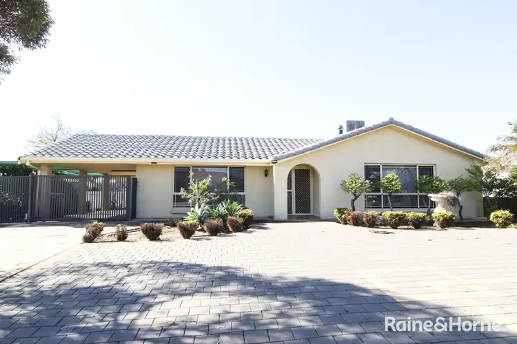 11 Callier Avenue, Stirling North SA 5710