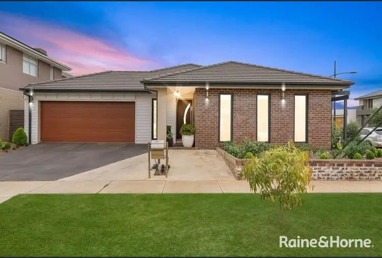 98 Pioneer Drive, Aintree VIC 3336