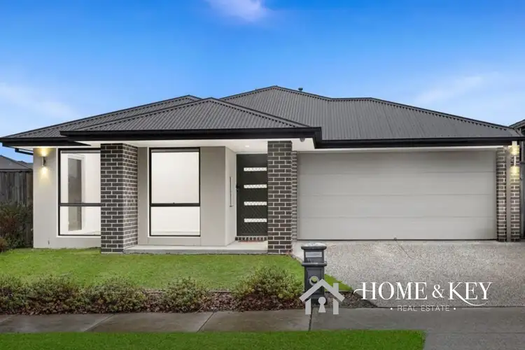 1 Rowena Way, Mickleham VIC 3064