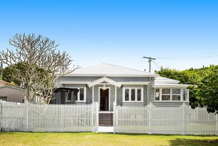 16 Barina Street, Cannon Hill QLD 4170