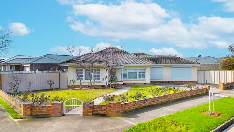 19 Tyrie Avenue, Findon SA 5023