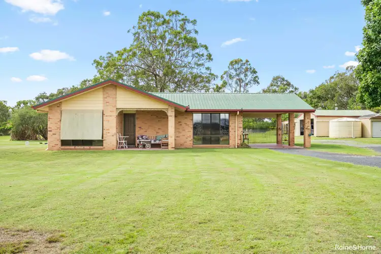 225 Booral Road, Urangan QLD 4655