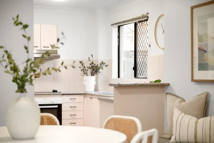 Sixth view of Homely unit listing, 1/104 Bilyana Street, Balmoral QLD 4171