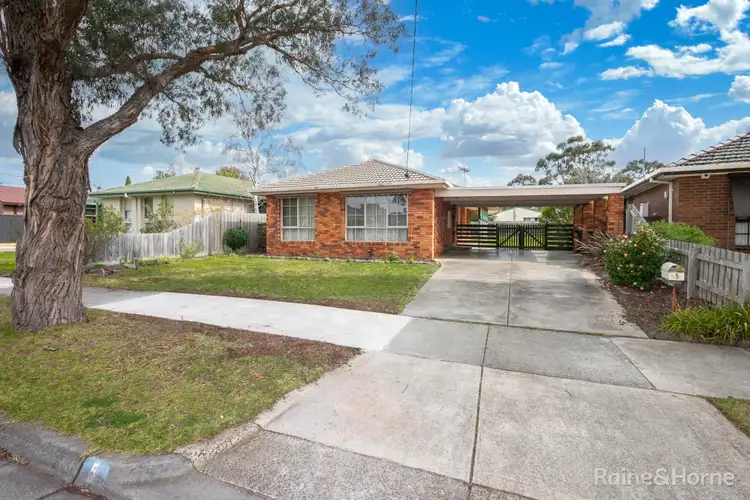Second view of Homely house listing, 5 Gregory Court, Sunbury VIC 3429