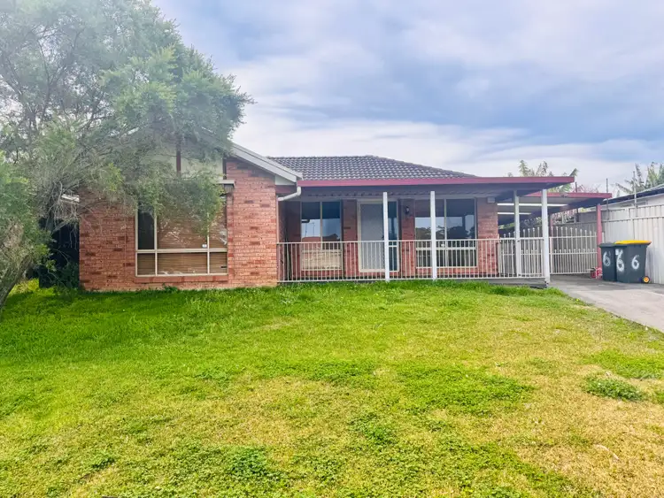 6 Crispin Place, Quakers Hill NSW 2763