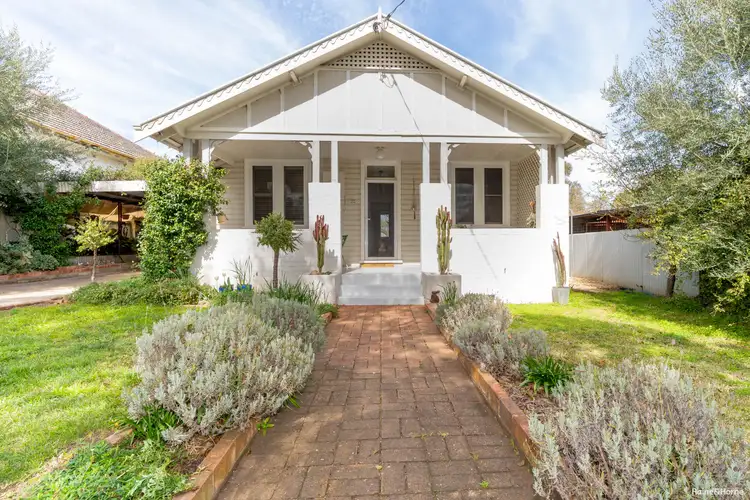 27 Grandview Avenue, Turvey Park NSW 2650