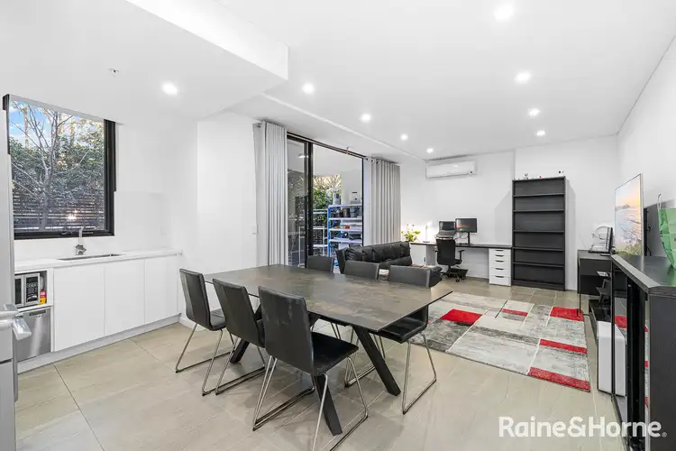 8/43-45 Loftus Cr, Homebush NSW 2140