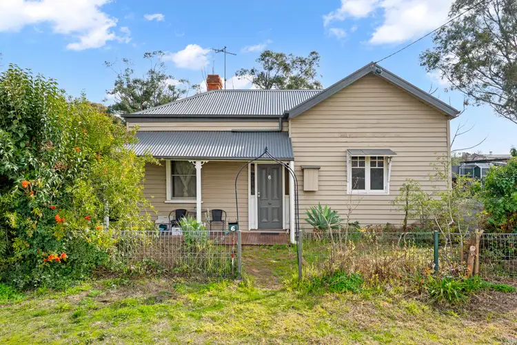 6 Hinton Street, Euroa VIC 3666