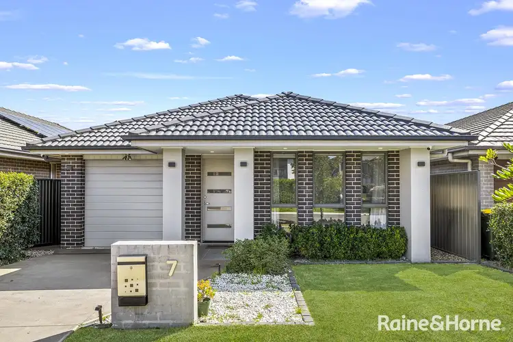 7 Myall Street, Gregory Hills NSW 2557