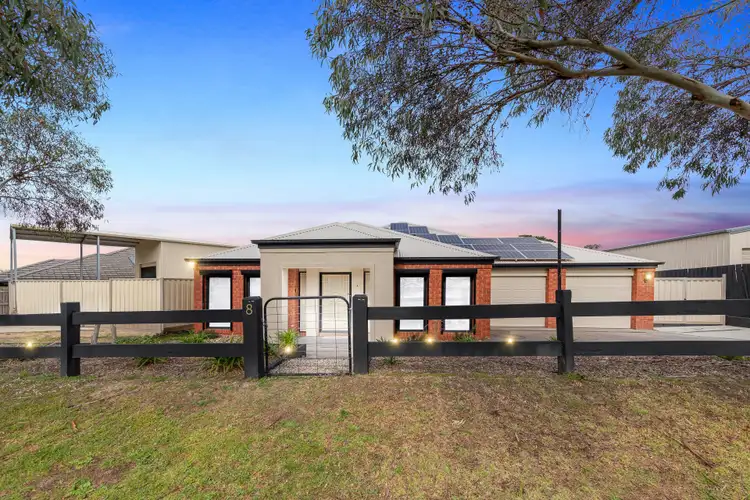 8 Semillon Court, Sunbury VIC 3429