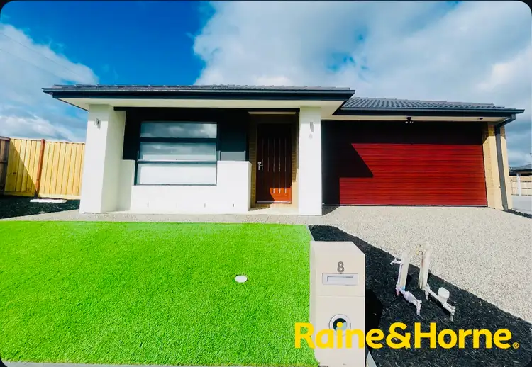 8 Fluorite Street, Donnybrook VIC 3064