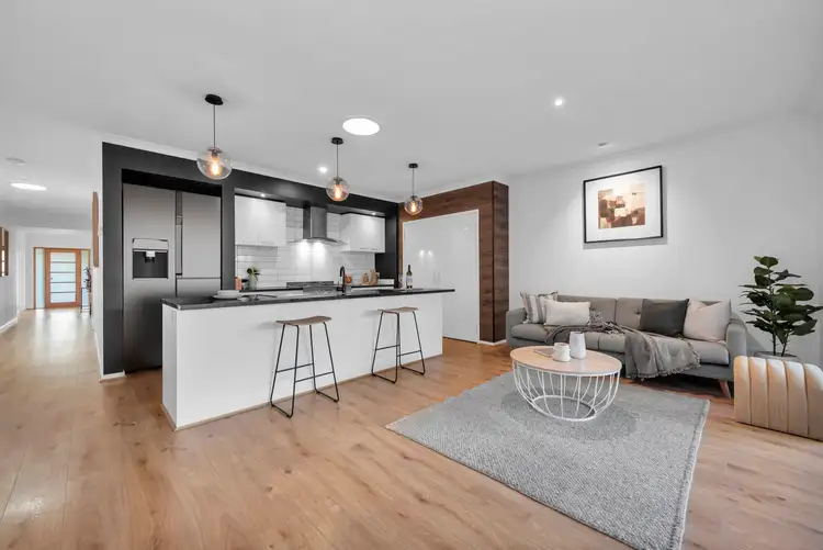 Second view of Homely house listing, 7 Lehmann Grove, Pakenham VIC 3810