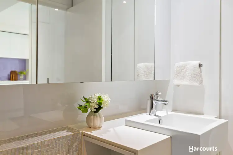 Sixth view of Homely apartment listing, 1805/241 Harbour Esplanade, Docklands VIC 3008