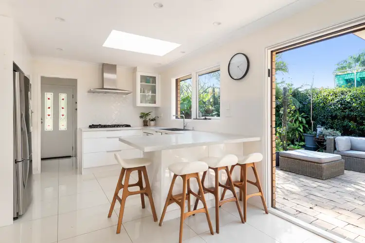 729 Barrenjoey Road, Avalon Beach NSW 2107