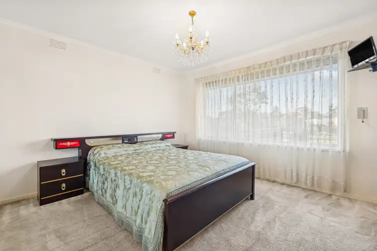 Fifth view of Homely house listing, 5 Warren Court, Keilor East VIC 3033