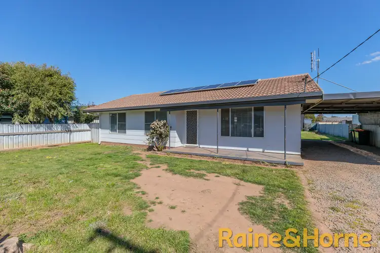166 Cathundril Street, Narromine NSW 2821