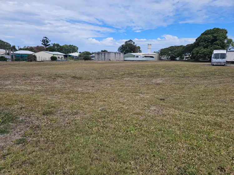 5-7 Irving Street, Ayr QLD 4807