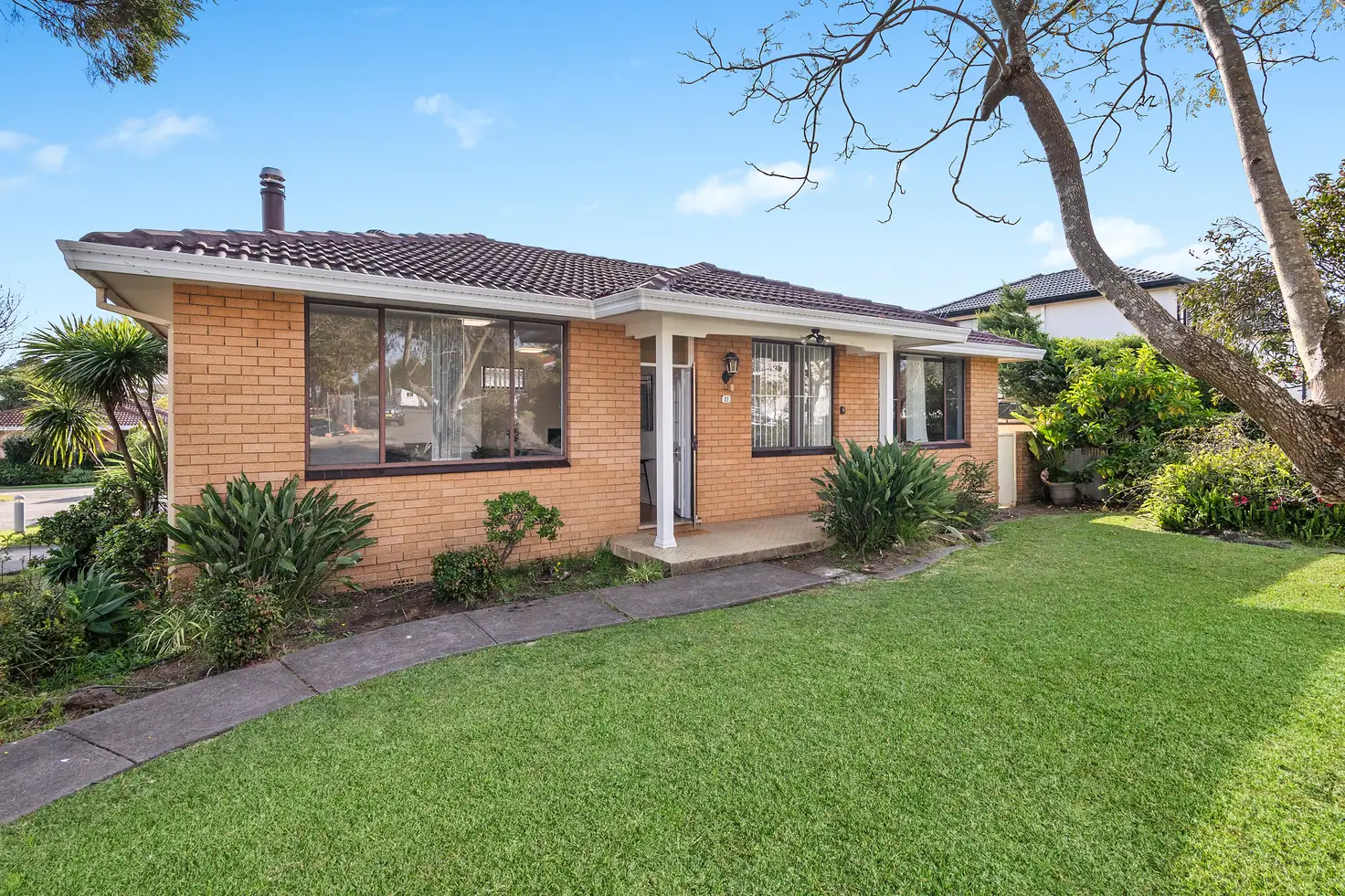 Main view of Homely villa listing, 11/11-15 Eddystone Road, Bexley NSW 2207