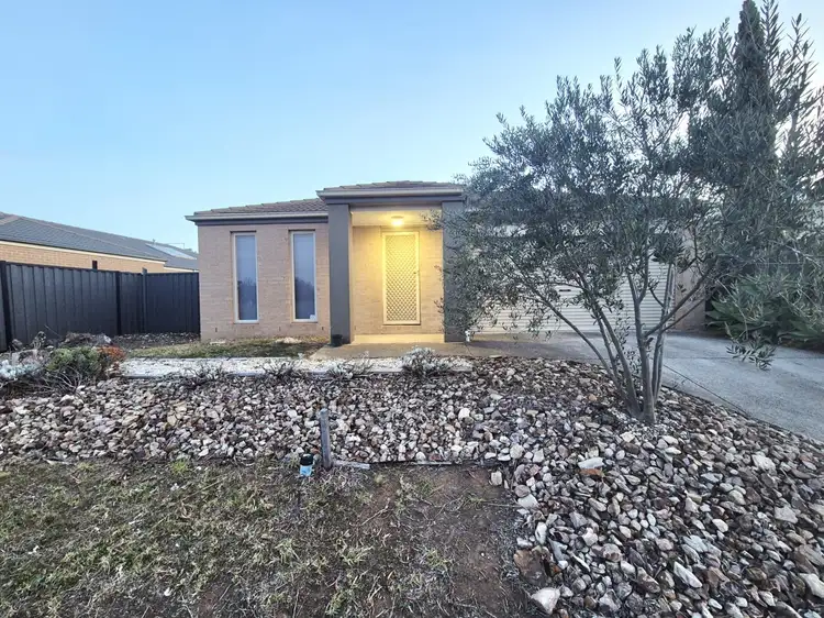 37 Hermitage Parade, Derrimut VIC 3026