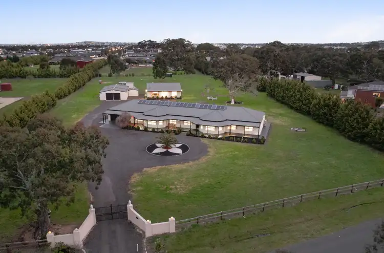 20 Cranesbill Lane, Mickleham VIC 3064