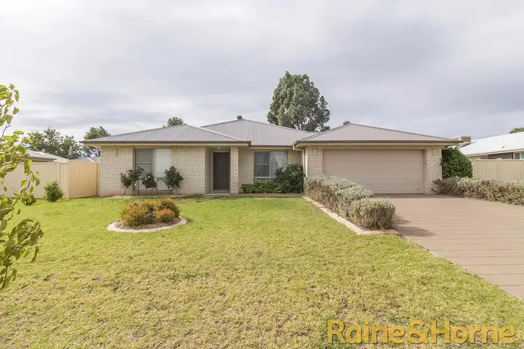 17 Cobbity Avenue, Dubbo NSW 2830