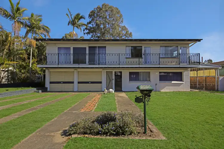11 Malabar Street, Wynnum West QLD 4178