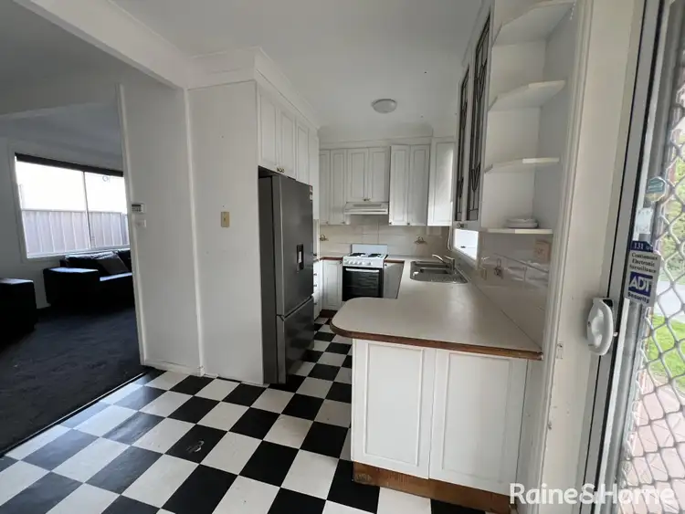 Fifth view of Homely house listing, 8 Nunns Avenue, Orange NSW 2800