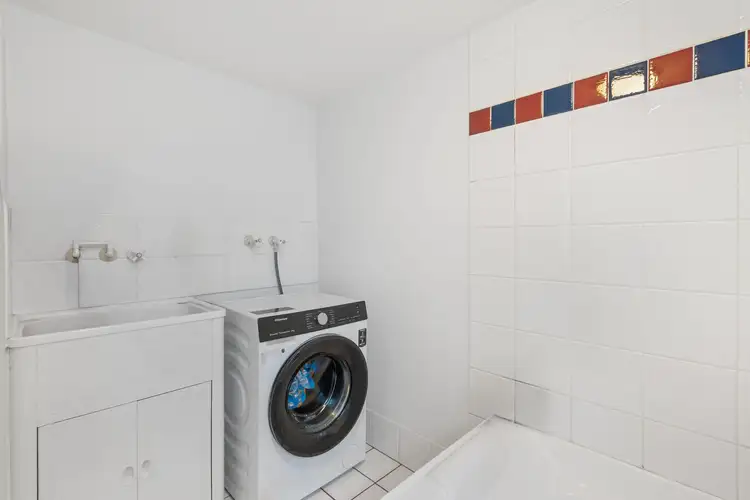 Sixth view of Homely unit listing, 2/49 Shottery Street, Yeronga QLD 4104