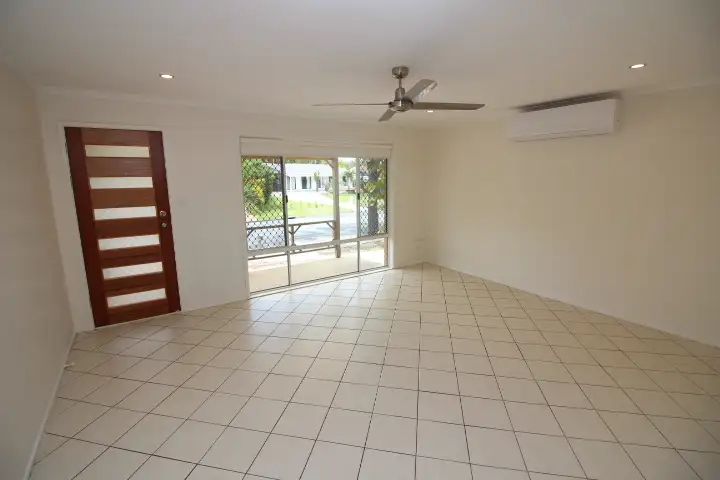 6 Warrungen Way, Ashmore QLD 4214
