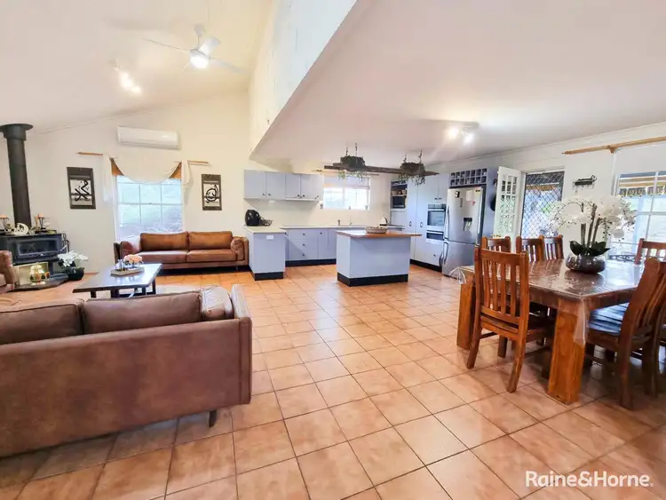 83 Donges Road, Young NSW 2594