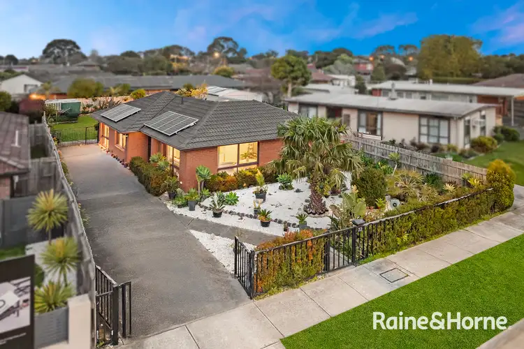 22 David Avenue, Cranbourne VIC 3977