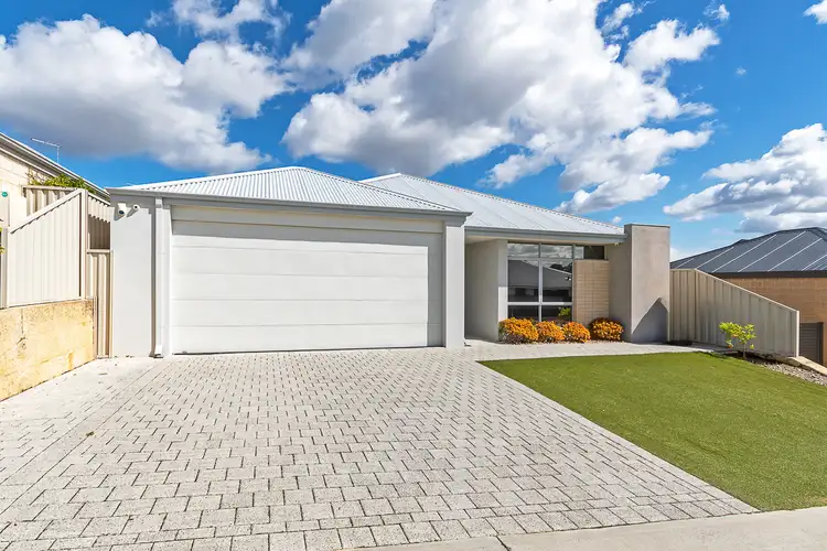 17 Clairault Rise, Pearsall WA 6065